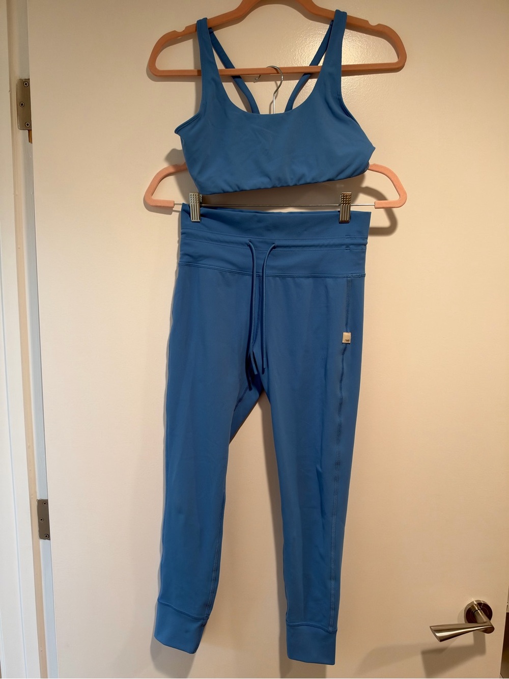 Vuori Cobalt Blue Athletic Leggings Set
